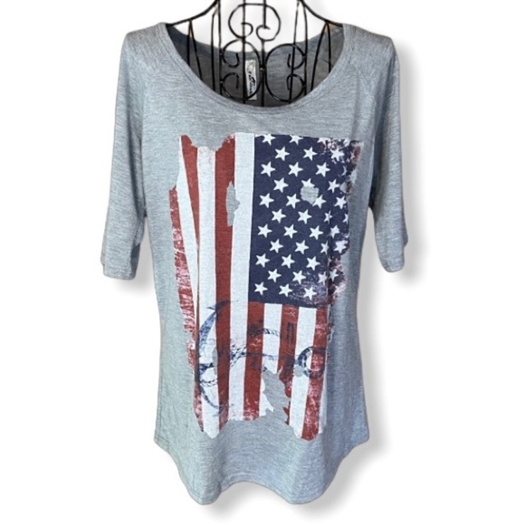 Tops - Fair Oaks Scoop Neck Flag Anchor T-shirt Gray Size Medium